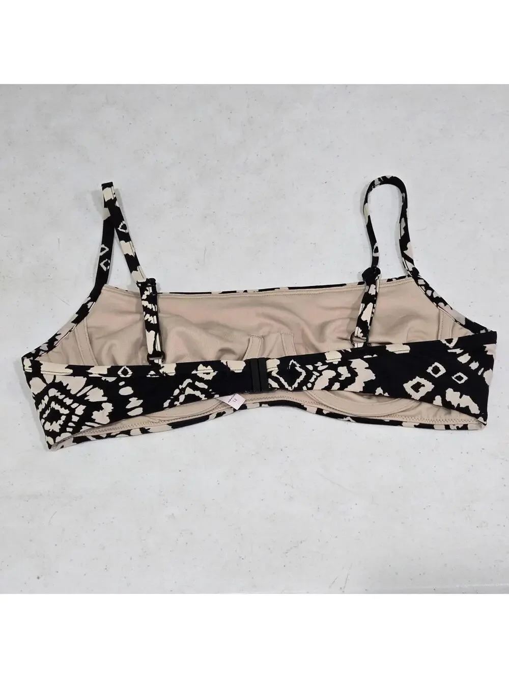 -Black and white bikini top